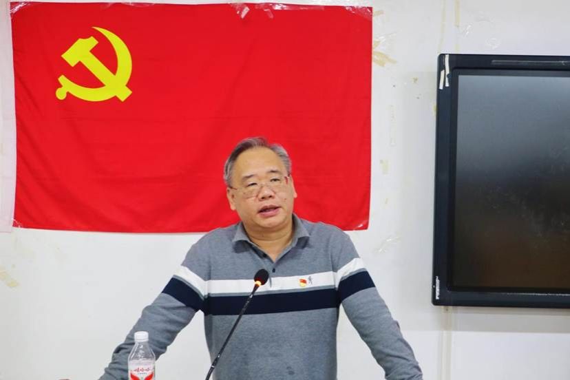 第二讲:党委书记韦海鸣